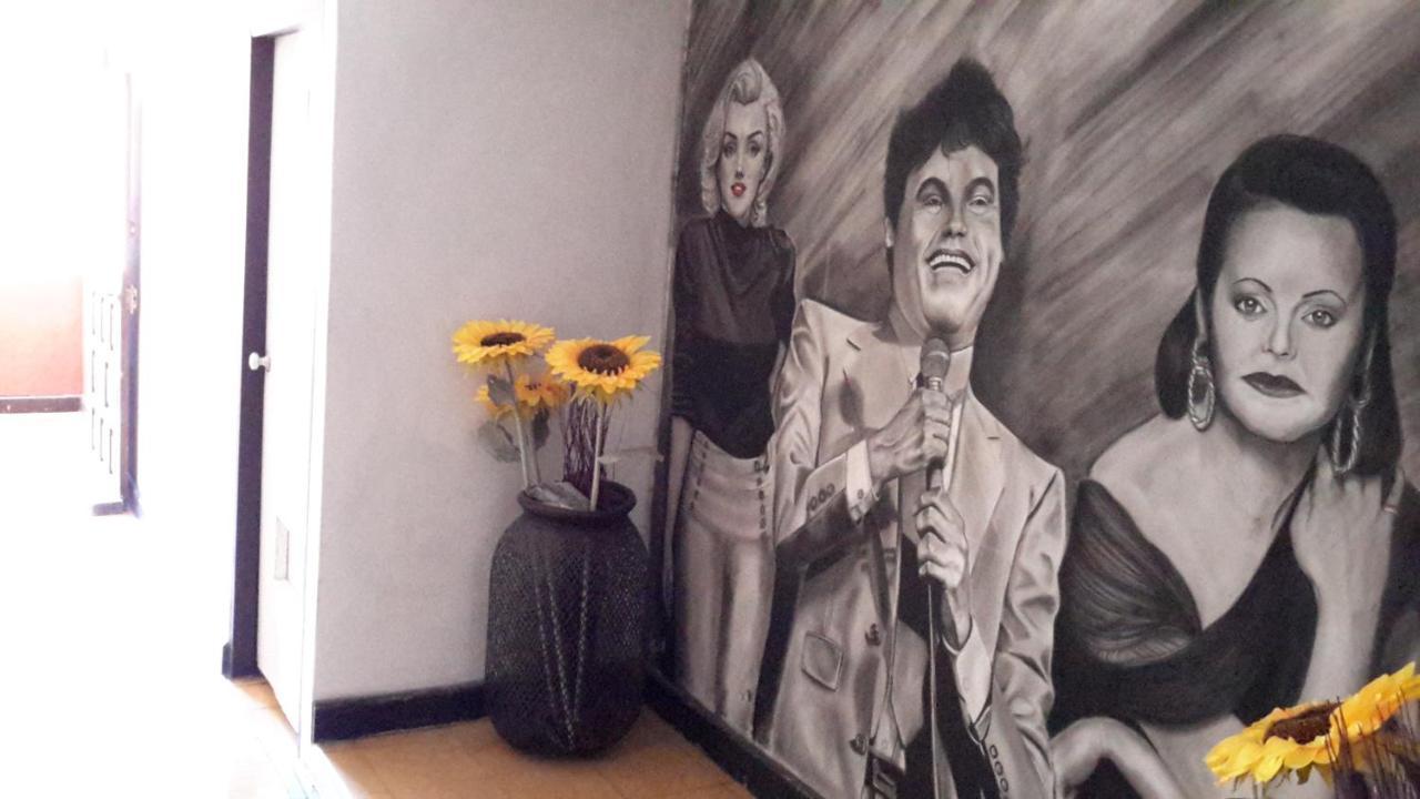 Mi Casa 18 Hotel ซันตามาร์ตา ภายนอก รูปภาพ