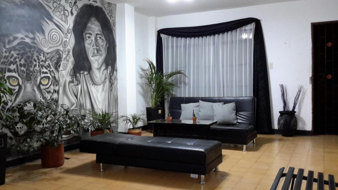 Mi Casa 18 Hotel ซันตามาร์ตา ภายนอก รูปภาพ